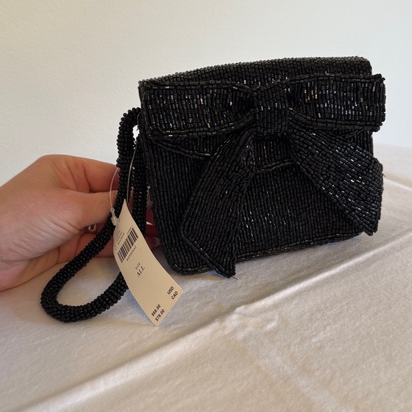 NWT Anthropologie Bow Beaded Wristlet - Picture 2 of 5